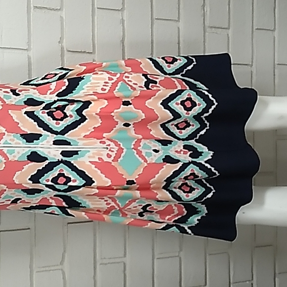 Gabby Skye Multicolor Abstract Pleated Fit & Flare Dress Size 8 - Picture 7 of 12